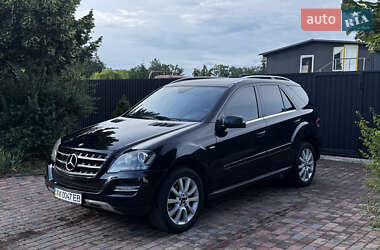 Позашляховик / Кросовер Mercedes-Benz M-Class 2011 в Києві