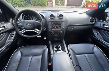 Внедорожник / Кроссовер Mercedes-Benz M-Class 2011 в 