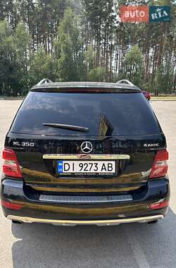 Внедорожник / Кроссовер Mercedes-Benz M-Class 2010 в 