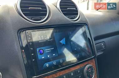 Внедорожник / Кроссовер Mercedes-Benz M-Class 2007 в 