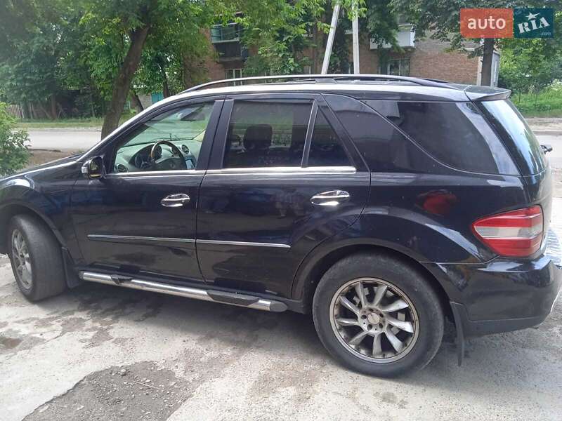Позашляховик / Кросовер Mercedes-Benz M-Class 2006 в Києві