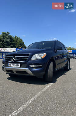 Позашляховик / Кросовер Mercedes-Benz M-Class 2014 в 