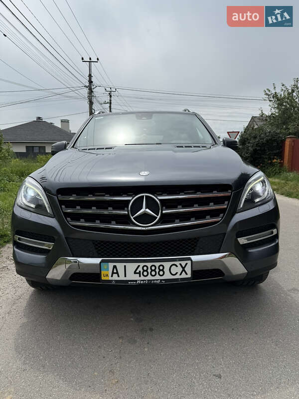 Позашляховик / Кросовер Mercedes-Benz M-Class 2012 в Києві