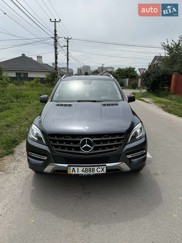 Позашляховик / Кросовер Mercedes-Benz M-Class 2012 в Києві