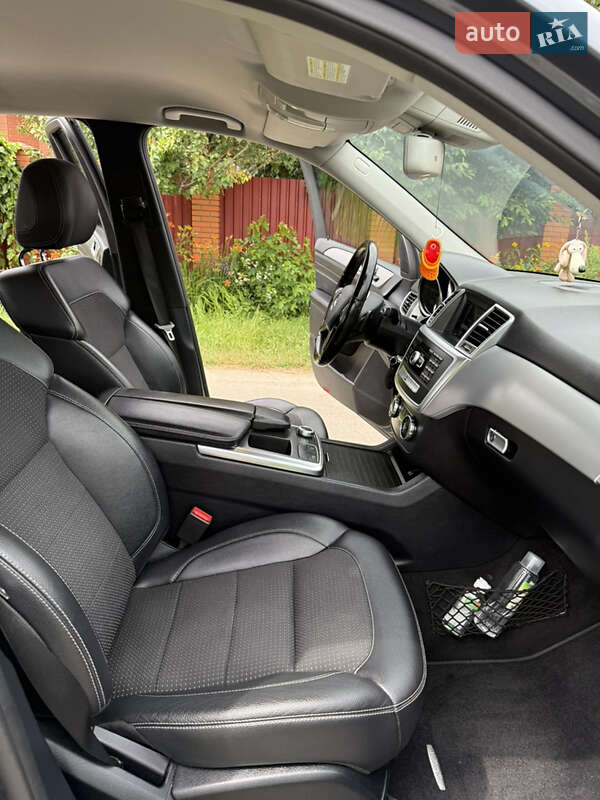 Позашляховик / Кросовер Mercedes-Benz M-Class 2012 в Києві