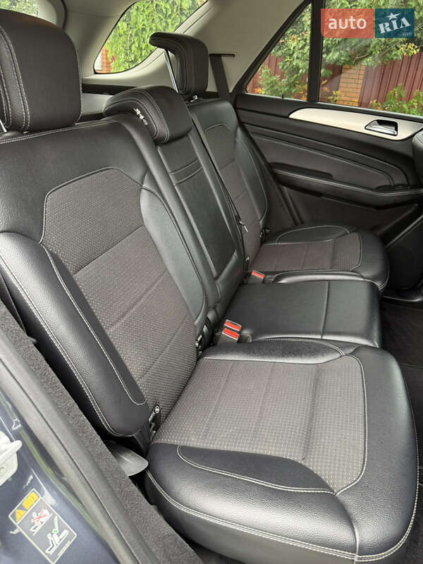 Позашляховик / Кросовер Mercedes-Benz M-Class 2012 в Києві