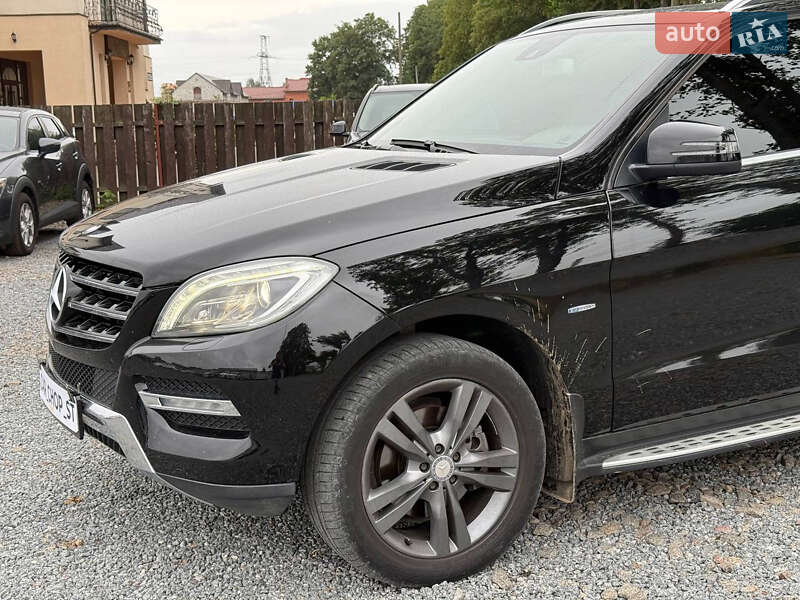 Позашляховик / Кросовер Mercedes-Benz M-Class 2012 в Стрию