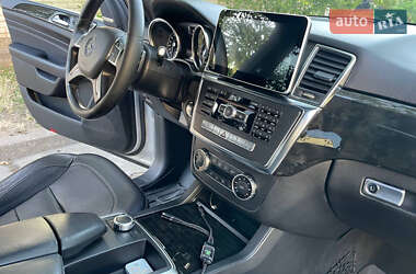 Внедорожник / Кроссовер Mercedes-Benz M-Class 2014 в 