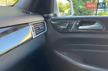 Внедорожник / Кроссовер Mercedes-Benz M-Class 2014 в 