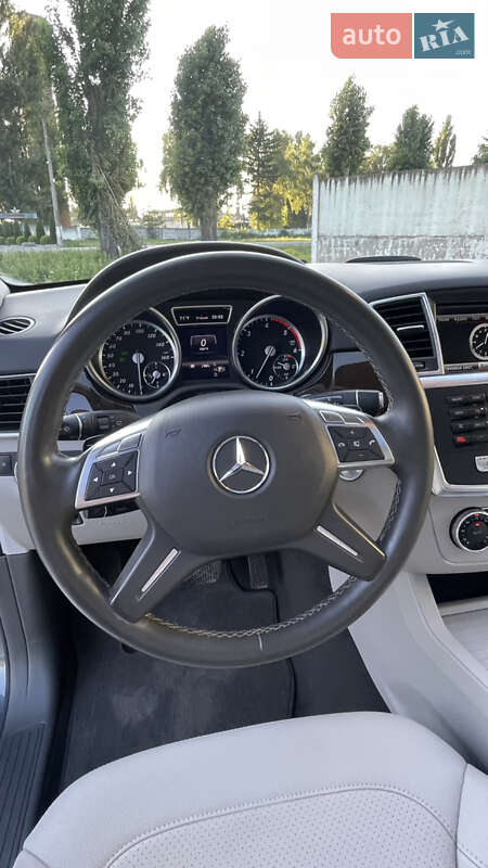 Позашляховик / Кросовер Mercedes-Benz M-Class 2013 в Підволочиську