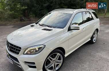 Внедорожник / Кроссовер Mercedes-Benz M-Class 2013 в 