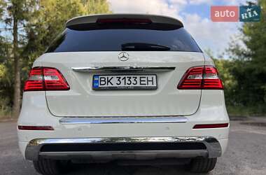 Внедорожник / Кроссовер Mercedes-Benz M-Class 2013 в 