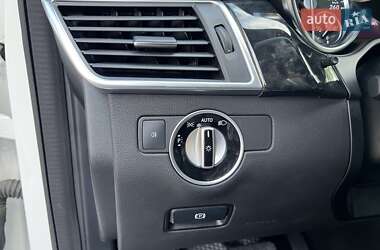 Внедорожник / Кроссовер Mercedes-Benz M-Class 2013 в 