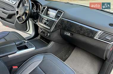 Внедорожник / Кроссовер Mercedes-Benz M-Class 2013 в 