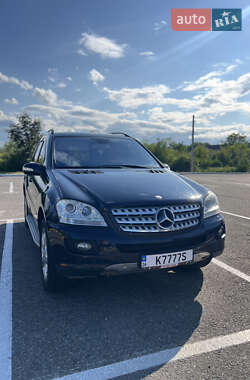 Позашляховик / Кросовер Mercedes-Benz M-Class 2005 в 