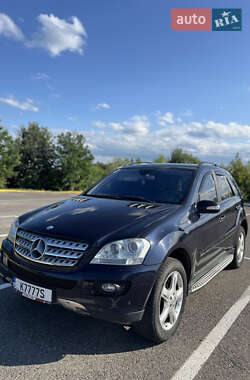 Позашляховик / Кросовер Mercedes-Benz M-Class 2005 в 