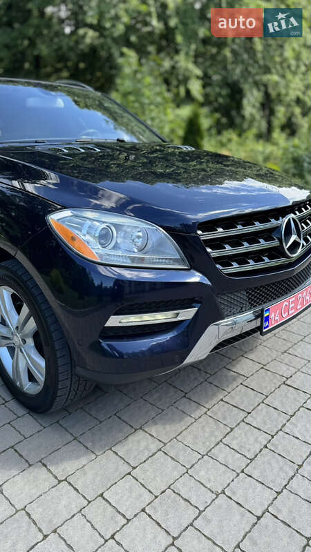 Внедорожник / Кроссовер Mercedes-Benz M-Class 2014 в Львове