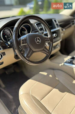 Внедорожник / Кроссовер Mercedes-Benz M-Class 2014 в 
