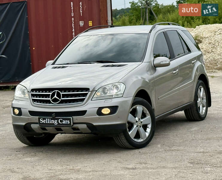 Внедорожник / Кроссовер Mercedes-Benz M-Class 2005 в Ровно