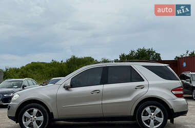 Внедорожник / Кроссовер Mercedes-Benz M-Class 2005 в 