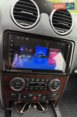 Внедорожник / Кроссовер Mercedes-Benz M-Class 2005 в 