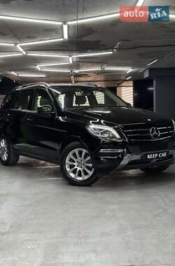 Позашляховик / Кросовер Mercedes-Benz M-Class 2015 в 