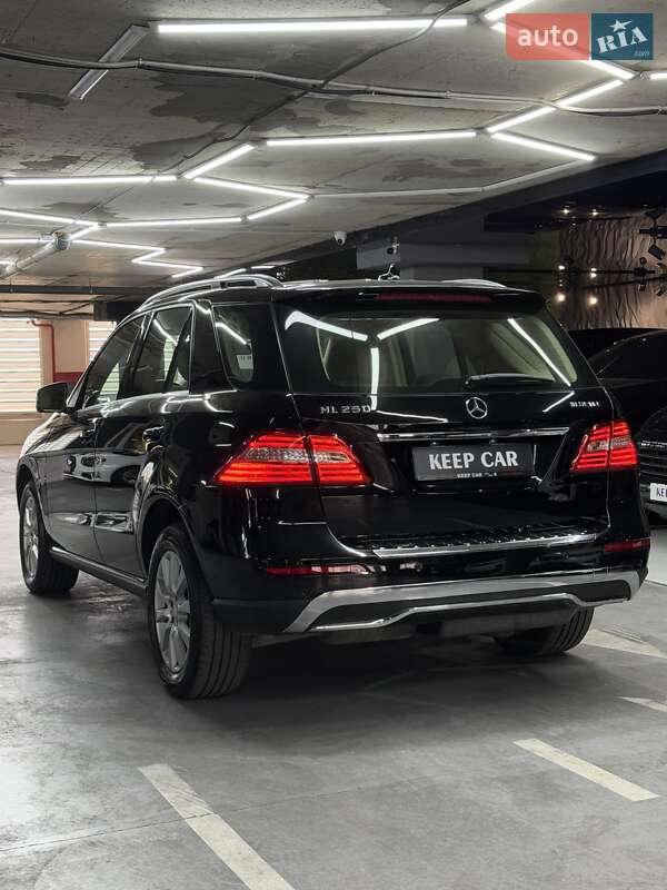 Позашляховик / Кросовер Mercedes-Benz M-Class 2015 в Одесі