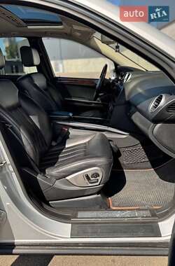 Внедорожник / Кроссовер Mercedes-Benz M-Class 2006 в 