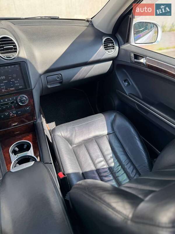 Позашляховик / Кросовер Mercedes-Benz M-Class 2006 в Києві