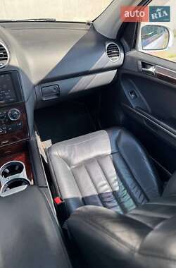 Внедорожник / Кроссовер Mercedes-Benz M-Class 2006 в 