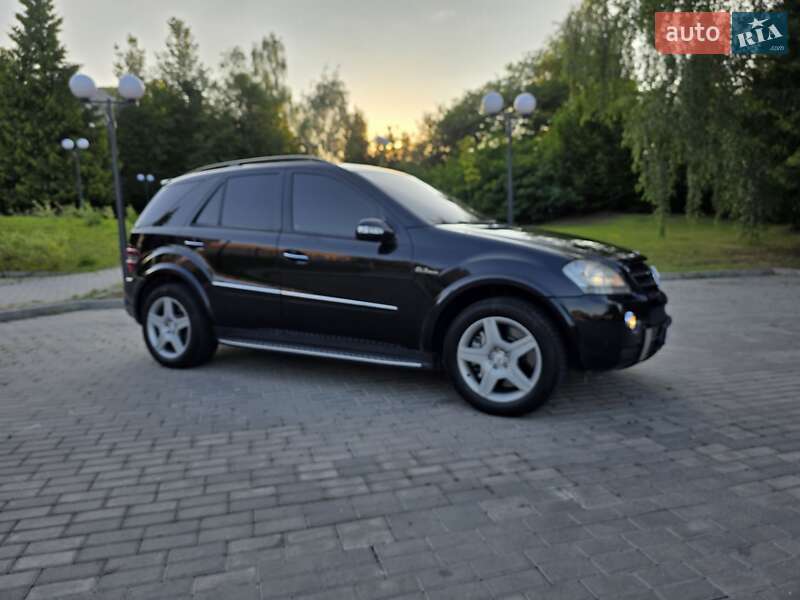 Позашляховик / Кросовер Mercedes-Benz M-Class 2006 в Рівному
