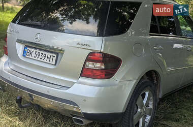Внедорожник / Кроссовер Mercedes-Benz M-Class 2007 в 