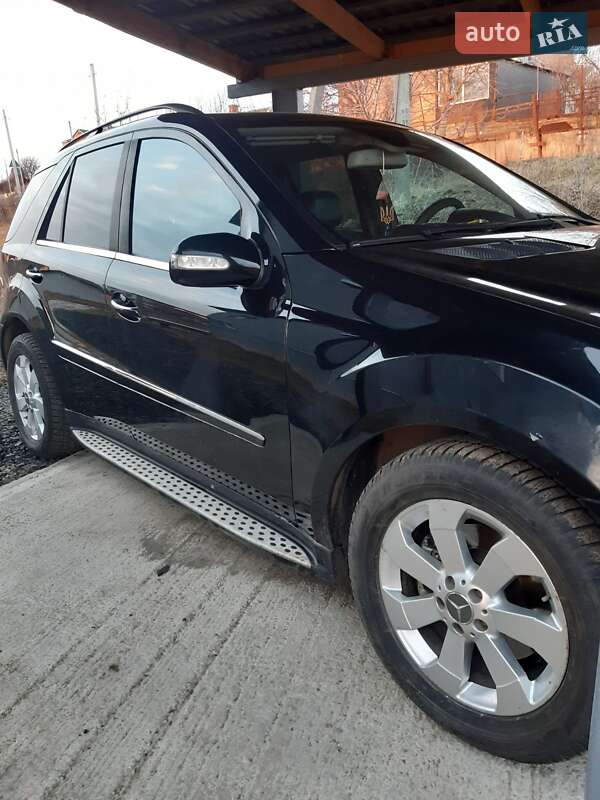 Внедорожник / Кроссовер Mercedes-Benz M-Class 2008 в Луцке