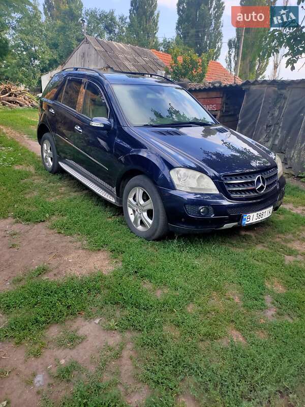 Позашляховик / Кросовер Mercedes-Benz M-Class 2007 в Полтаві