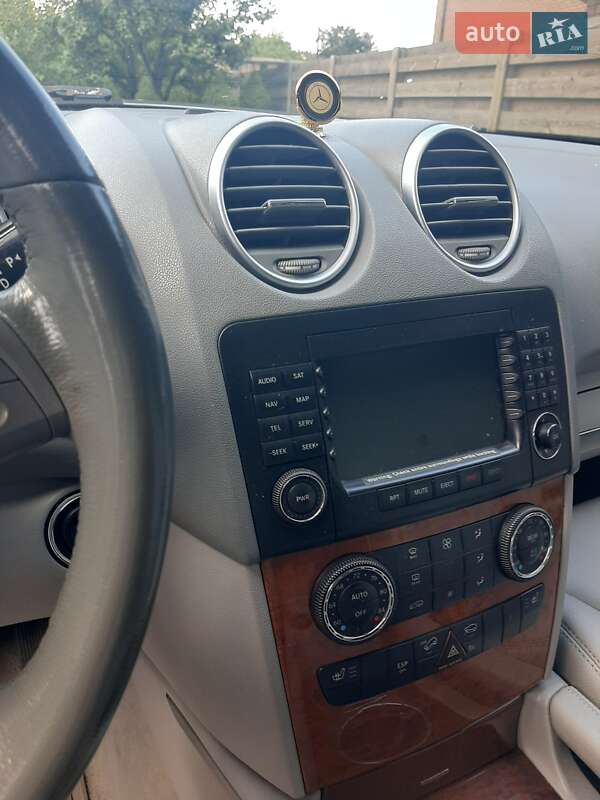 Внедорожник / Кроссовер Mercedes-Benz M-Class 2007 в Нововолынске фото 10 Внедорожник / Кроссовер Mercedes-Benz M-Class 2007 в Нововолынске