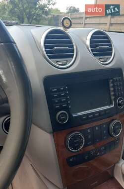 Внедорожник / Кроссовер Mercedes-Benz M-Class 2007 в 