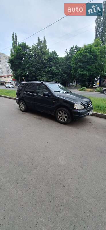 Внедорожник / Кроссовер Mercedes-Benz M-Class 2000 в Хмельницком