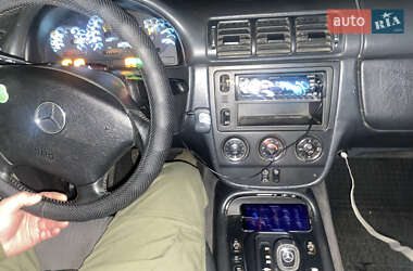 Внедорожник / Кроссовер Mercedes-Benz M-Class 2002 в 