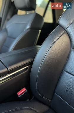 Позашляховик / Кросовер Mercedes-Benz M-Class 2013 в 