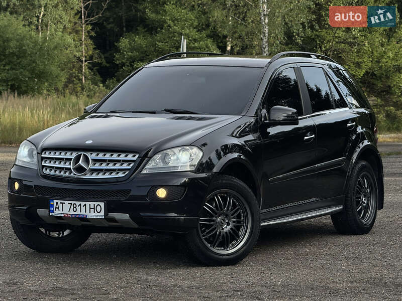 Внедорожник / Кроссовер Mercedes-Benz M-Class 2006 в 