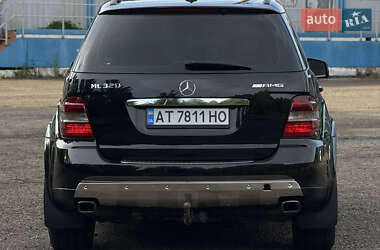 Внедорожник / Кроссовер Mercedes-Benz M-Class 2006 в 