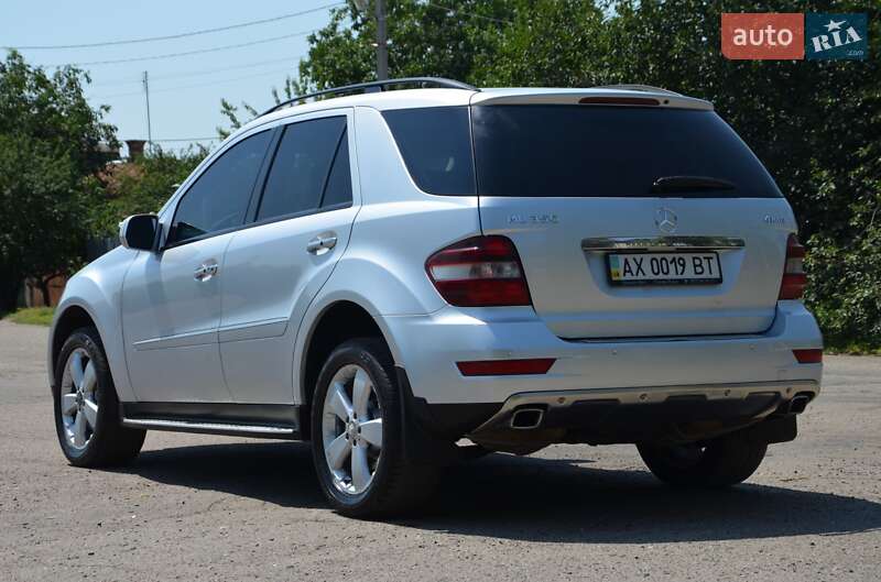 Позашляховик / Кросовер Mercedes-Benz M-Class 2008 в Павлограді