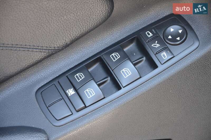 Позашляховик / Кросовер Mercedes-Benz M-Class 2008 в Павлограді