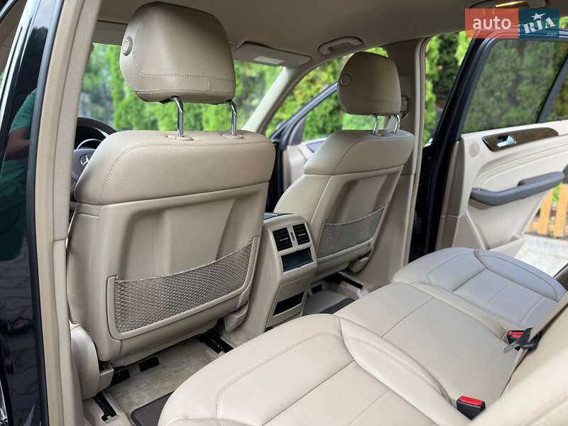 Позашляховик / Кросовер Mercedes-Benz M-Class 2012 в Хмельницькому