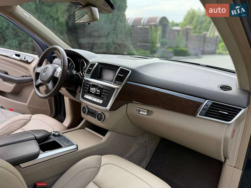 Позашляховик / Кросовер Mercedes-Benz M-Class 2012 в Хмельницькому