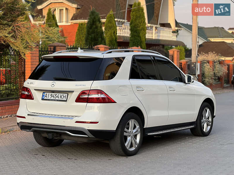 Позашляховик / Кросовер Mercedes-Benz M-Class 2012 в Хмельницькому