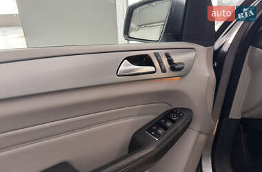 Внедорожник / Кроссовер Mercedes-Benz M-Class 2012 в 