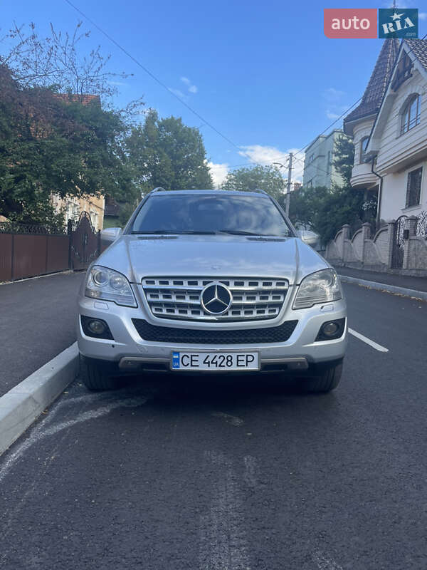 Внедорожник / Кроссовер Mercedes-Benz M-Class 2008 в Черновцах