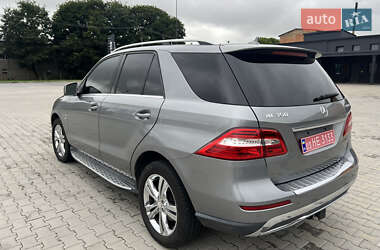 Позашляховик / Кросовер Mercedes-Benz M-Class 2012 в 