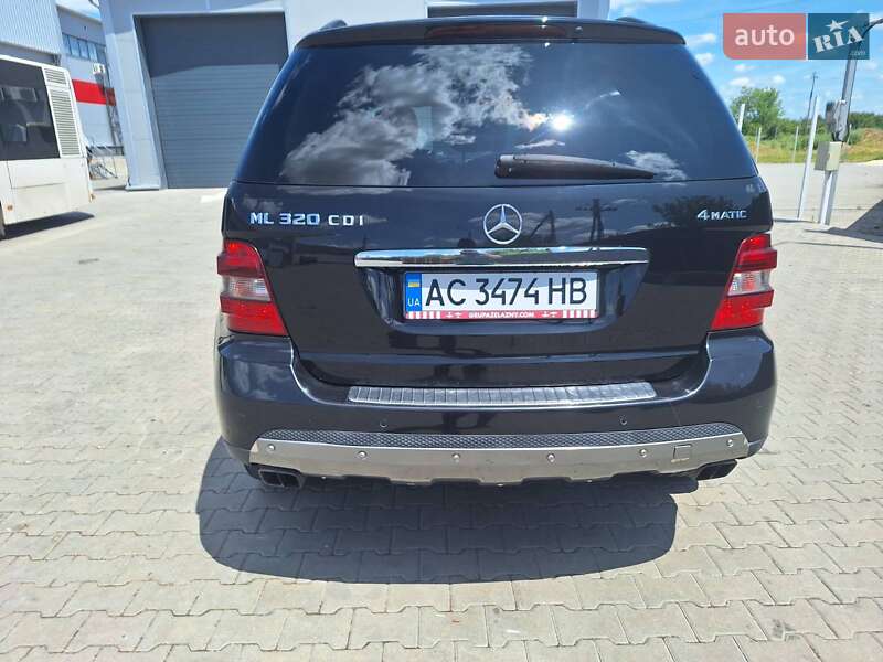 Позашляховик / Кросовер Mercedes-Benz M-Class 2008 в Нововолинську